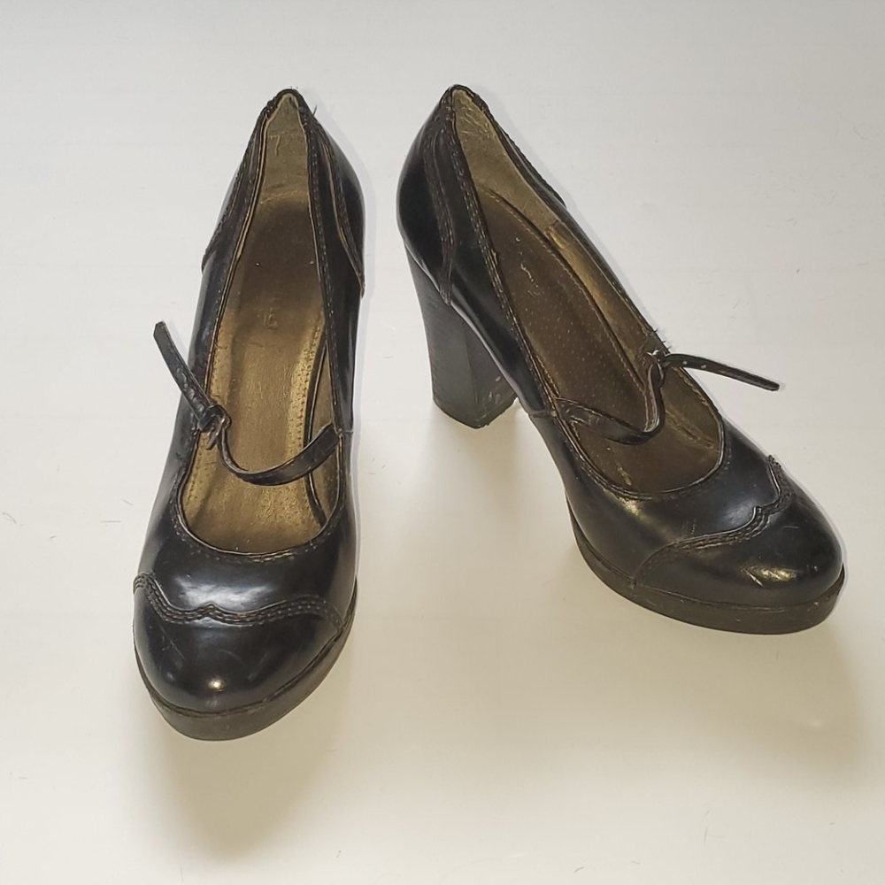 Women's Shoes